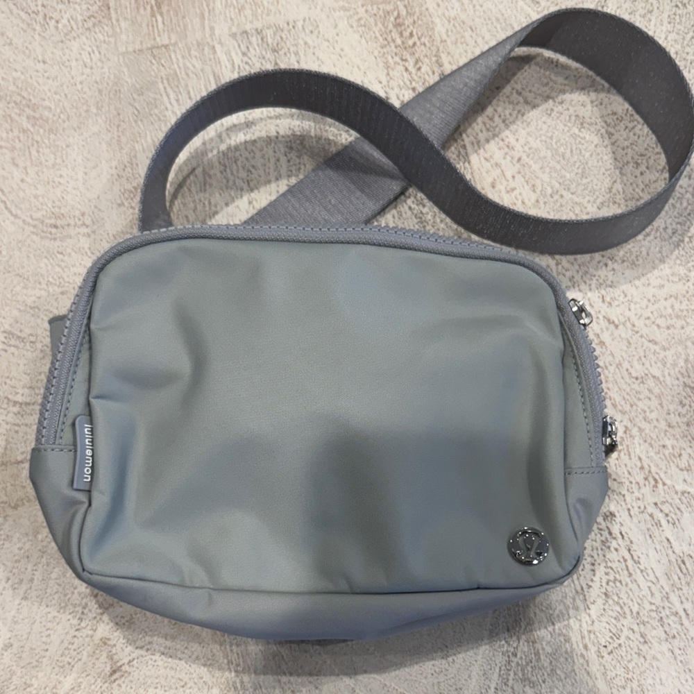 lululemon large Belt Bag